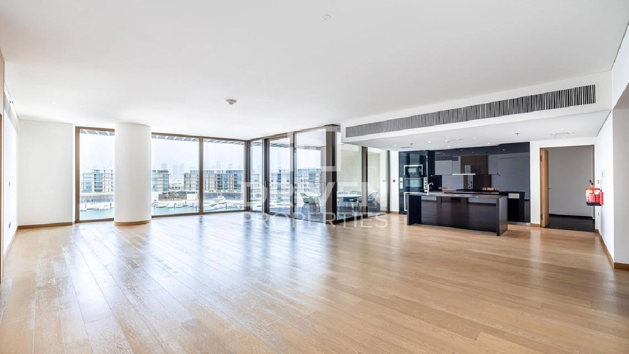 Luxurious | High Floor with Full Marina View Pictures