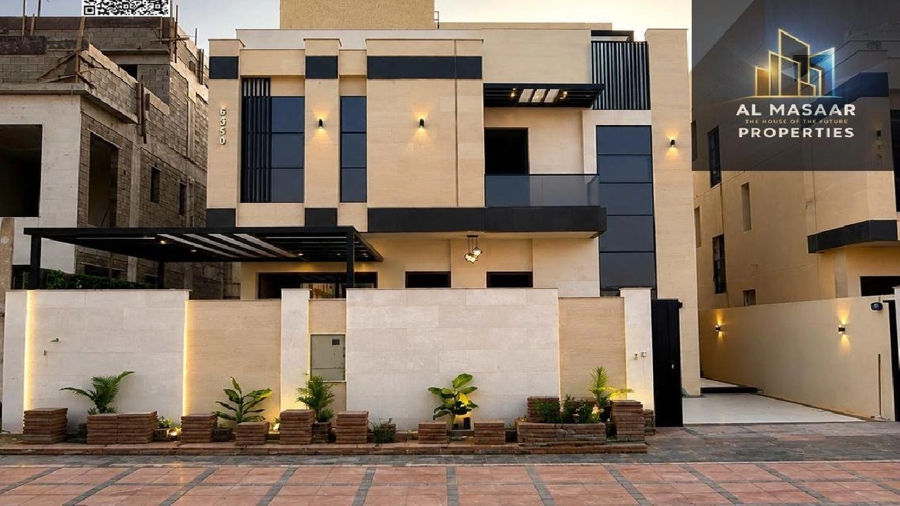 Five-bedroom villa with an outdoor seating area an